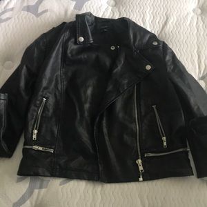 Faux leather jacket 🧥